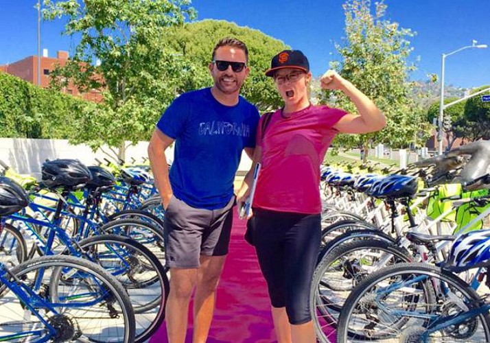 A la découverte des maisons de stars de Beverly Hills à vélo – Visite libre avec un iPad et location pour 4 heures