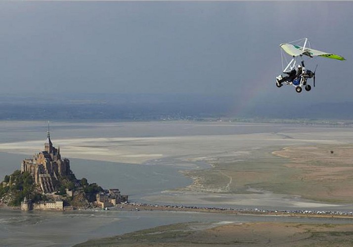 Survol de la Baie du Mont-Saint-Michel en ULM pendulaire ou autogire - 30min