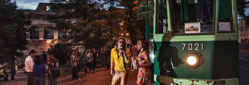 Hippie-Abend und Erkundung von Rom in einer alten Straßenbahn
