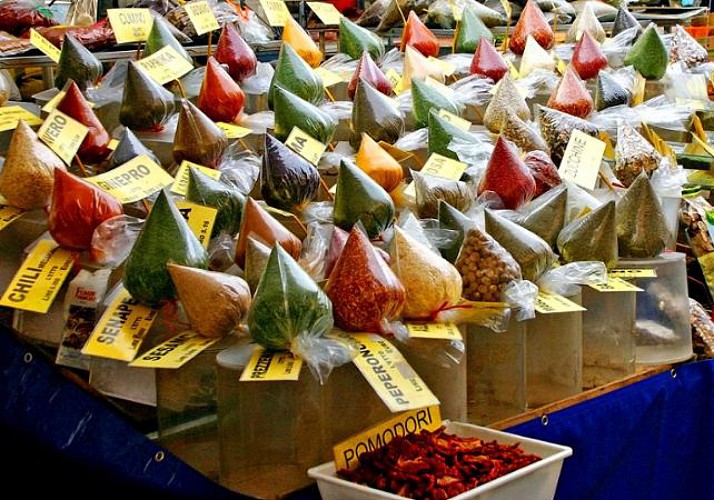 Cours de cuisine et dégustation avec balade au marché – En petit groupe