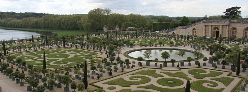 Omicidi e misteri alla Reggia di Versailles con partenza da Parigi - Visita guidata in Inglese