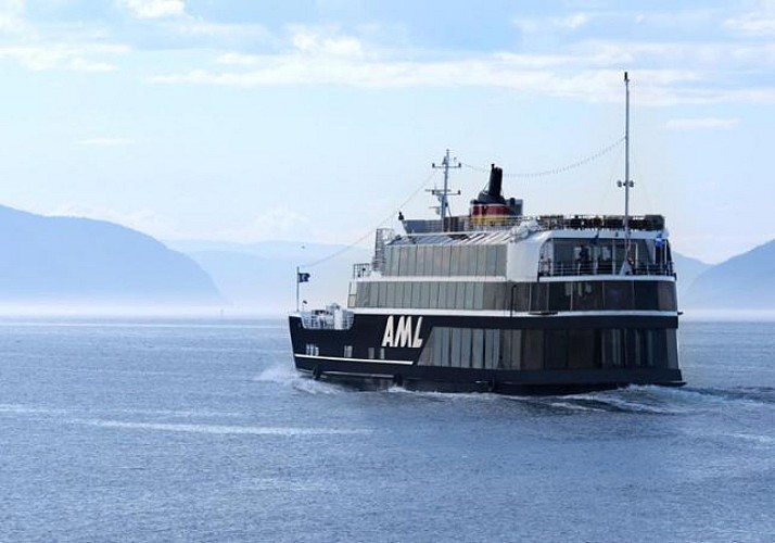 Crucero con cena por el río Saint Laurent, Quebec