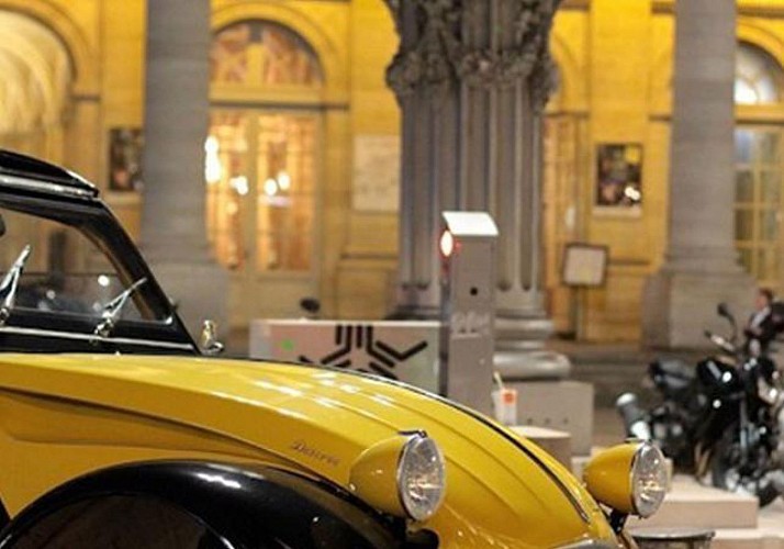 Visite privée en 2CV des monuments et quais de Bordeaux - en soirée