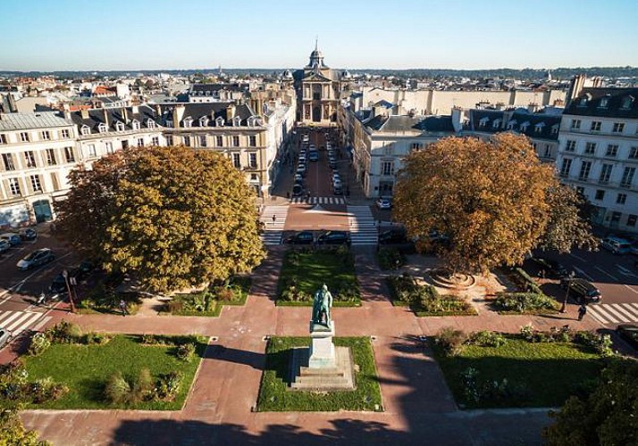 Visite guidée de Versailles, ville royale !