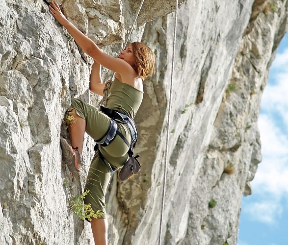 Rock Climbing at the Siagne Gorges – Departing from Saint-Cézaire-sur-Siagne (30 mins. from Grasse)
