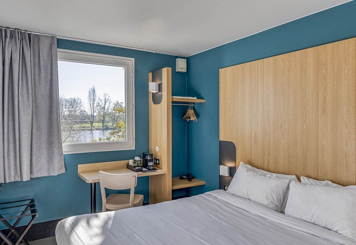 Photo B&B hotel-bordeaux lac bruges chambre plus (2)
