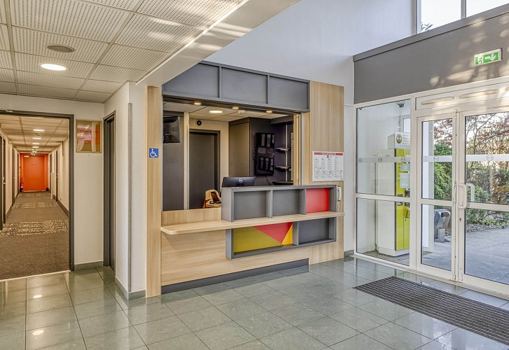 Photo B&B hotel bordeaux lac bruges reception