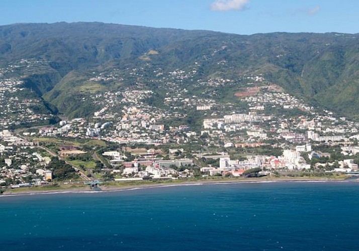 Croisière de 3h en catamaran à La Réunion au départ de Saint-Gilles-les-Bains - Boissons et collations incluses