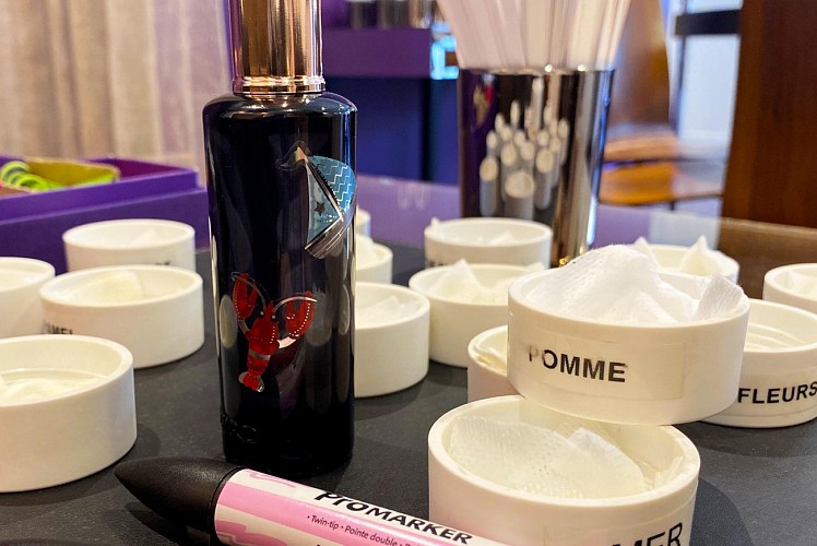 Taller de creación de perfumes para niños – Perfumería Molinard en Niza