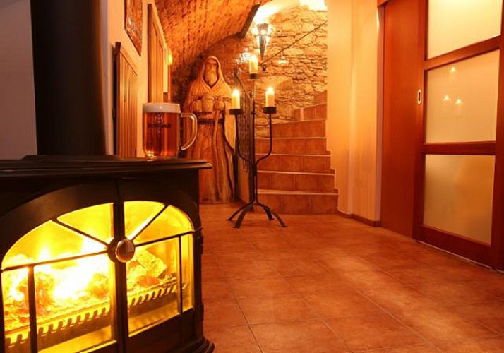 Détente au Beer Spa à Prague avec bière à volonté - massage en option