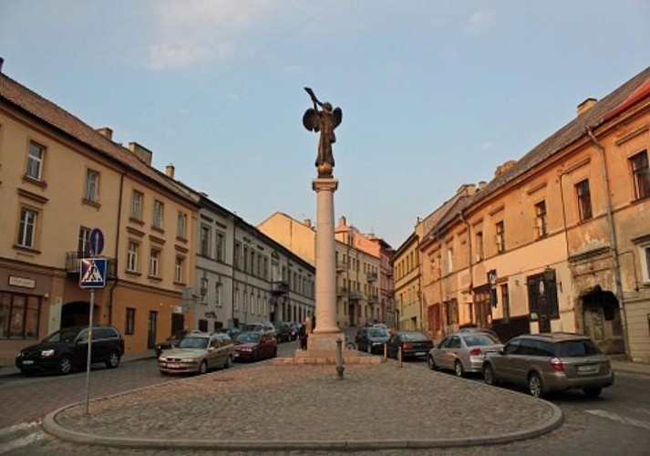 Discover Vilnius' bohemian neighbourhood - Guided walking tour