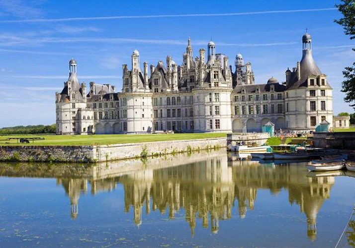 Les Châteaux incontournables au départ de Tours : Azay-le-Rideau, Chambord, Cheverny et les jardins de Villandry