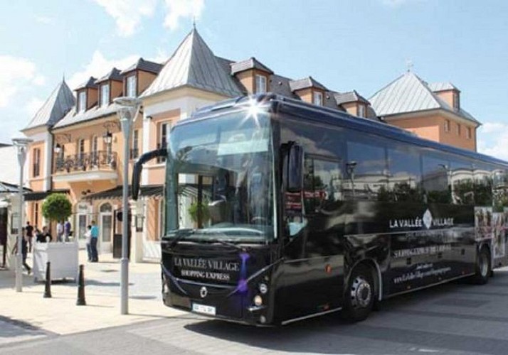 Shopping im Vallée Village – Transfer aus dem 1. Arondissement von Paris