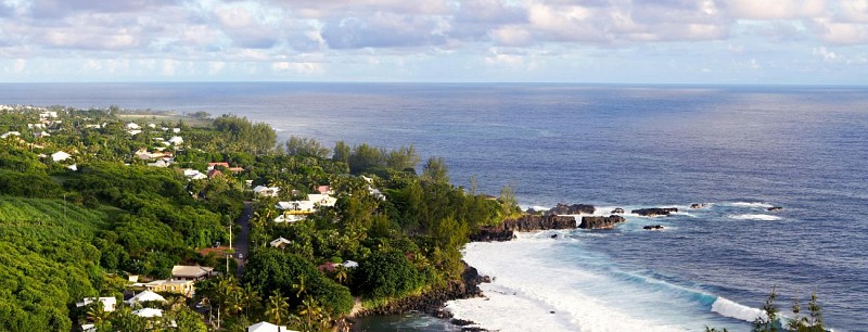 Shuttle Transfer from Roland-Garros Airport to the Main Sites in La Réunion
