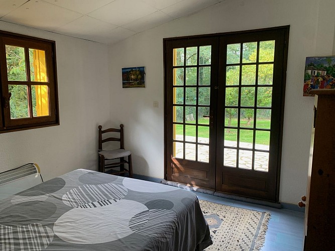Fournadet chambre 2 vue- Chalet Barthelemy - Laurède 2025 ©OTC