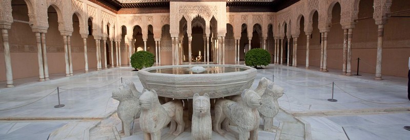 Private Walking Tour of the Alhambra Palace in Granada
