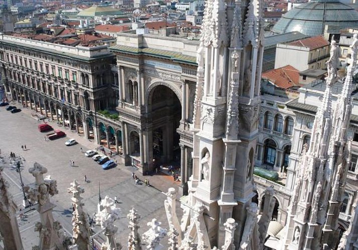 Visite guidée du Duomo de Milan et de ses terrasses – Billet coupe-file
