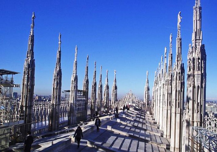 Visite guidée du Duomo de Milan et de ses terrasses – Billet coupe-file