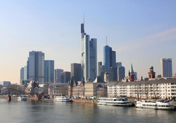 Guided Tour of Frankfurt + Half-Day in the Rhine Valley with Dinner and Cruise