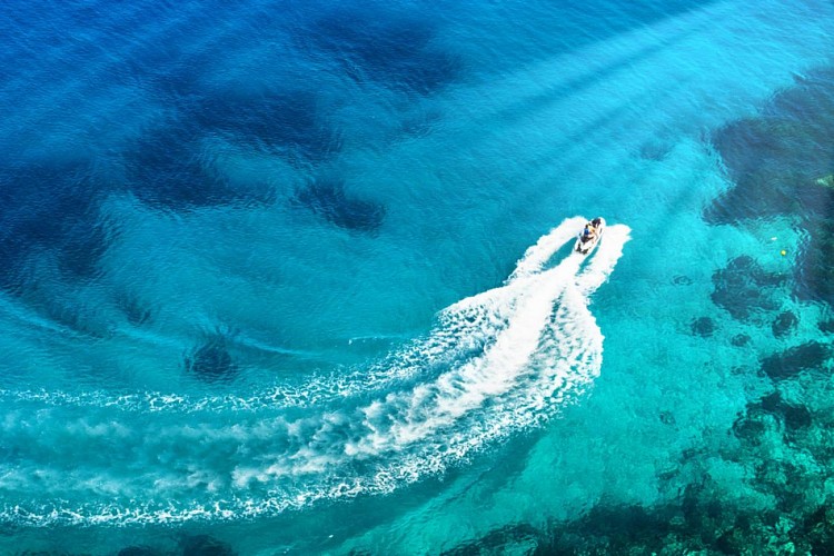 Coucher de soleil en yacht : excursion privée au départ de Monaco
