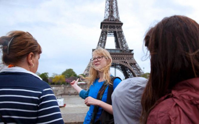 Visite du 2ème étage Tour Eiffel avec guide (en anglais exclusivement)