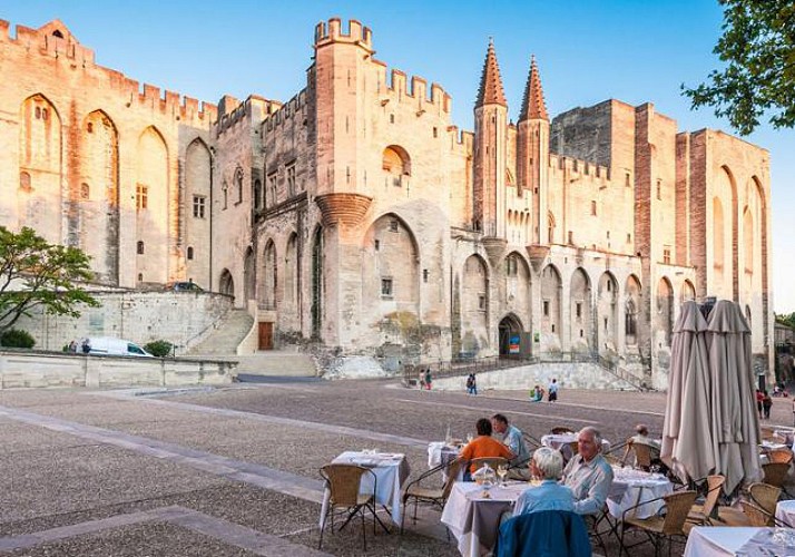 Tour Provence: Discover Avignon and the Villages of Luberon