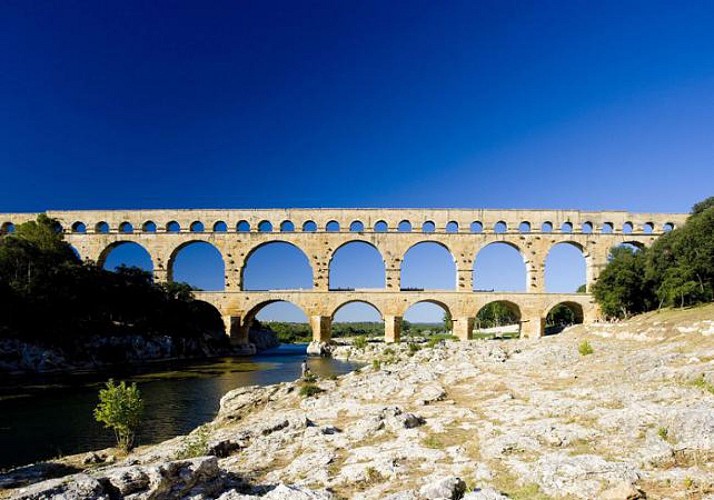 Tour Provence: Discover Avignon and the Villages of Luberon