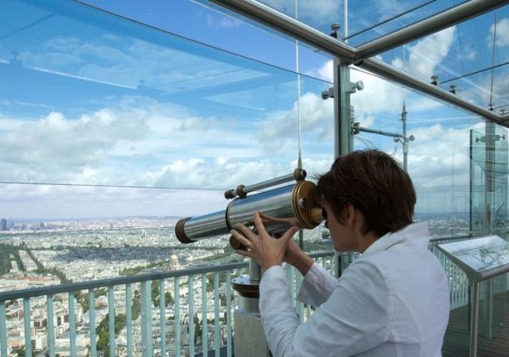 Vista de París de 360º desde la Torre Montparnasse (piso 56)