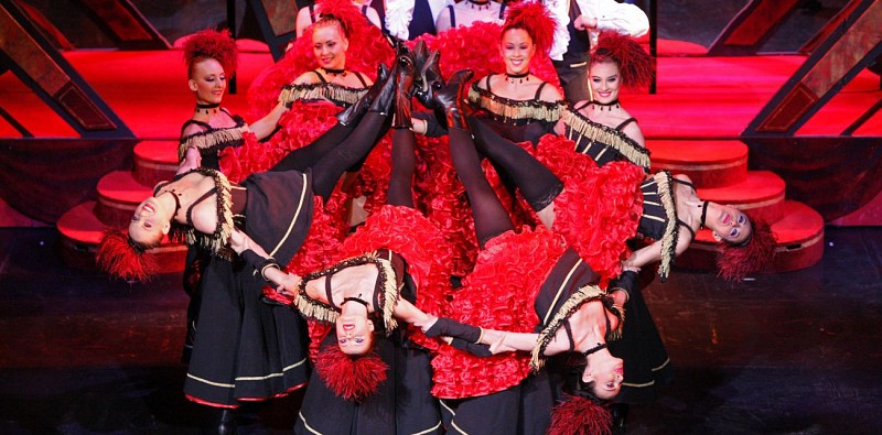 Fiestas de Navidad - Nochevieja cabaret Paradis Latin - Cena y espectáculo