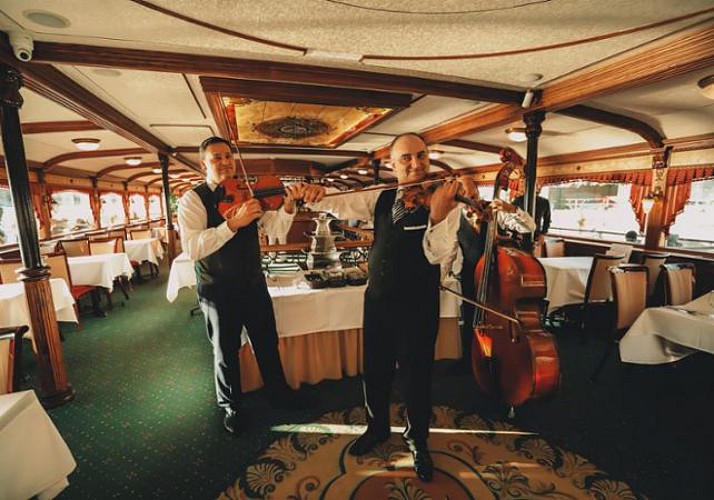 Wine Tasting Cruise on the Danube – Optional hotel pick-up/drop-off