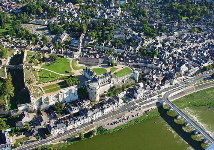 Vol privatif en hélicoptère – Chenonceau, Amboise, Pagode de Chanteloup