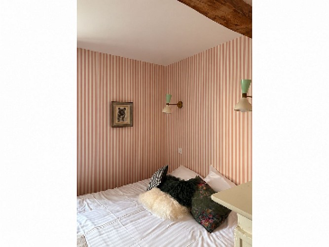 Chambre rose Gite Pont l'Evêque