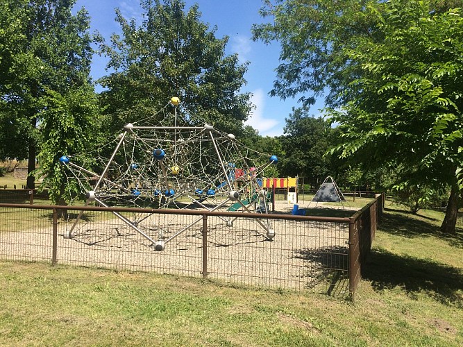 aire-de-jeu-saint-vidian