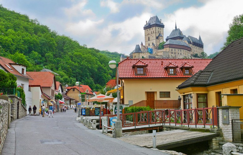 Besichtigung des Schlosses Karlstein