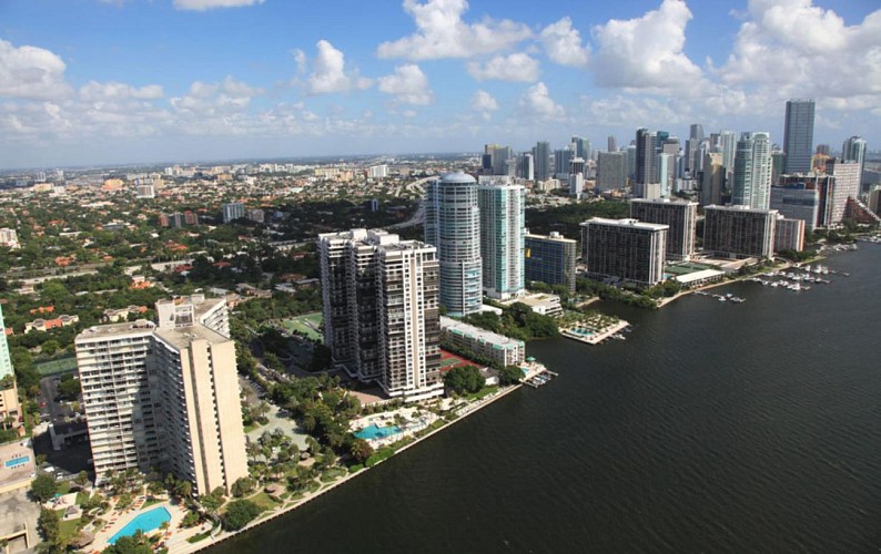 Visite guidée des plus beaux quartiers de Miami en bus et à pied