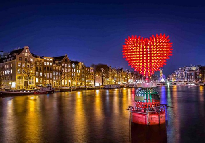 Amsterdam Light Festival visto dai canali