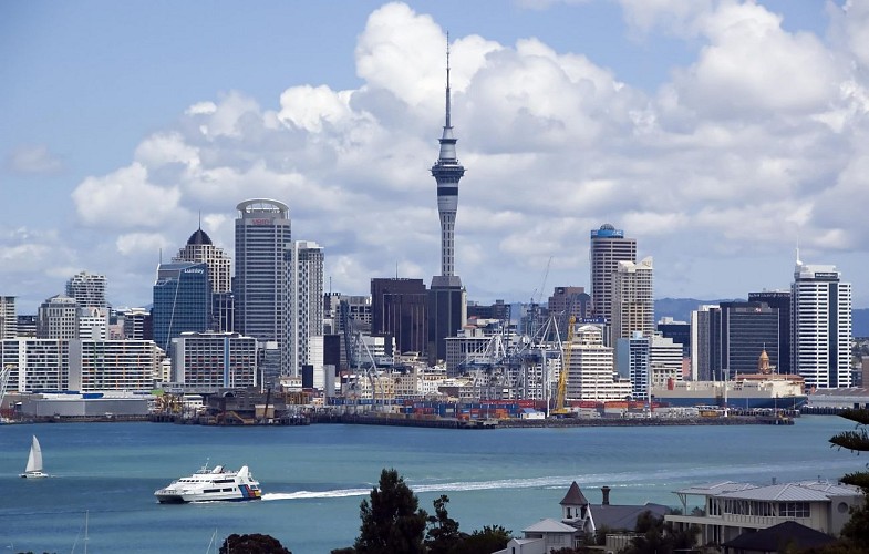 Auckland Sky Tower and guided tour of the city
