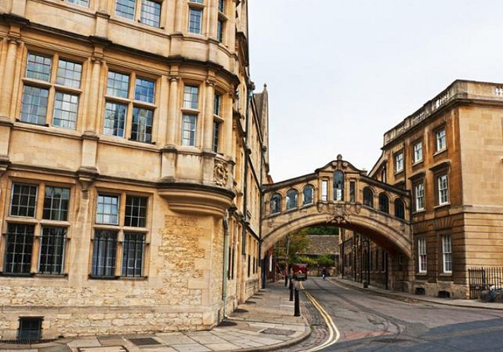 Escursione guidata al Castello di Windsor, Oxford e Stonehenge con partenza da Londra
