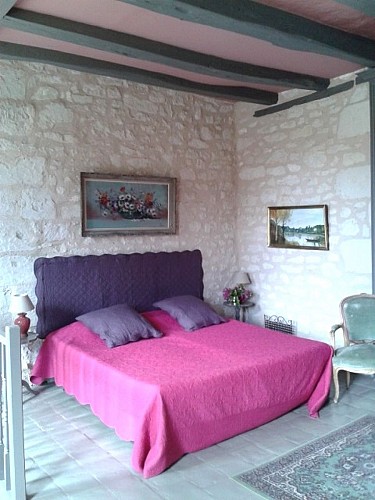 Chambre avec lit 180