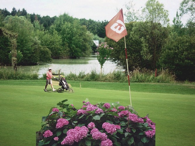 0a 28 Golf