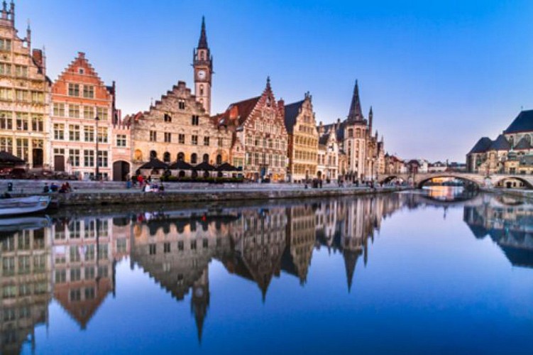 Visite privée de Bruges à pied, croisière sur les canaux et découverte d’une brasserie belge