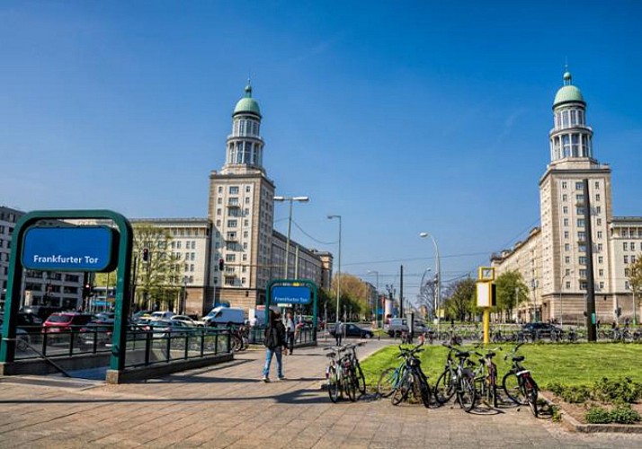 Visite guidée à vélo autour de la Guerre Froide (6h) - Berlin