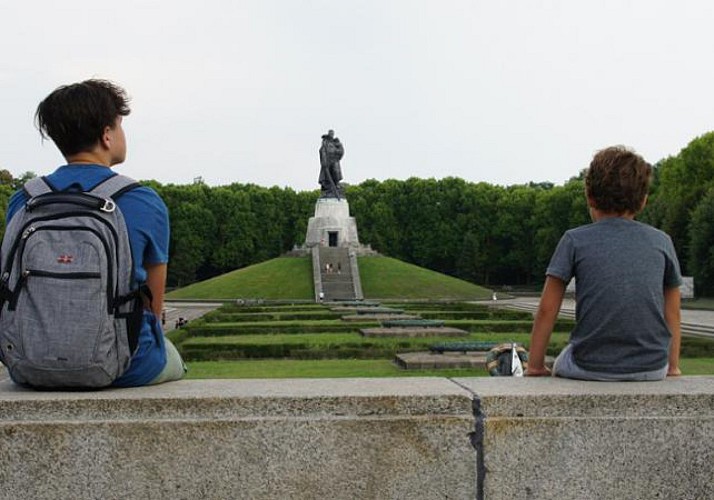 Visita storica di Berlino in bicicletta sul tema della Guerra Fredda