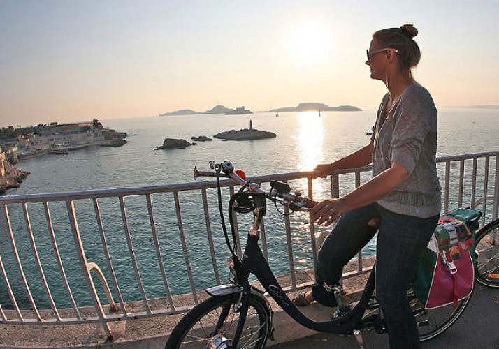 Petit tour incontournables de Marseille à vélo électrique