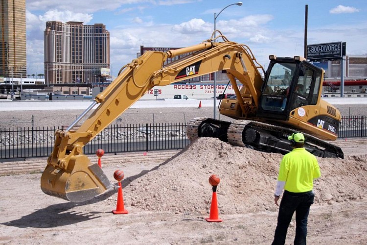 Steuern Sie selbst Ihren Bulldozer oder Ihren Bagger