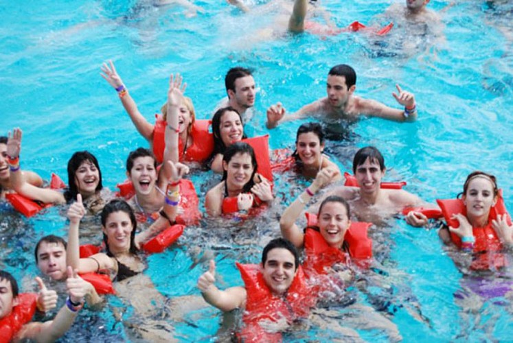 Journée de croisière festive en Catamaran - Au départ de Cancun