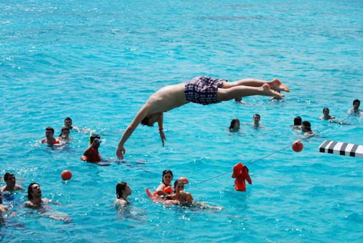 Giornata con crociera divertente in catamarano