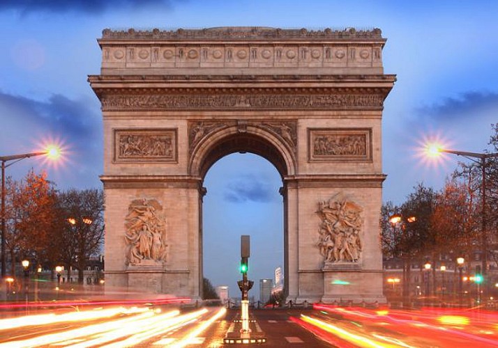 Die Illuminationen von Paris per Bus entdecken