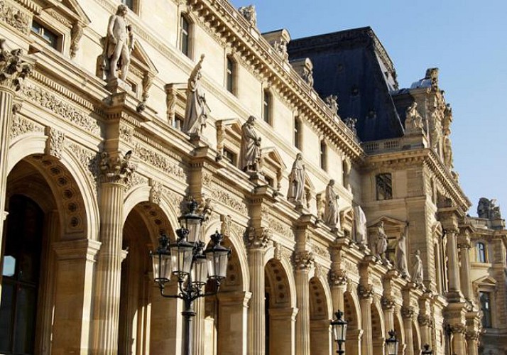 Visita del Museo del Louvre, almuerzo en la Torre Eiffel y visita de Notre-Dame - Entrada preferente