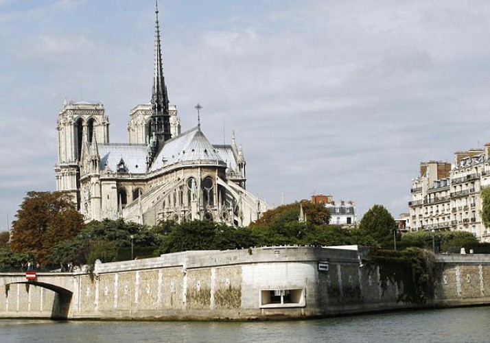 Die historischen Viertel von Paris und der Besuch der Kathedrale Notre Dame